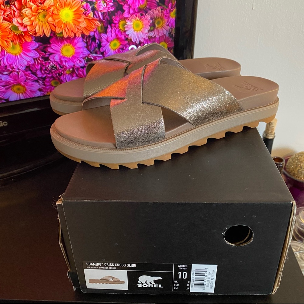 Sorel Criss Cross Slide Size 10 (Womens) Color Ash Brown (Metalic)